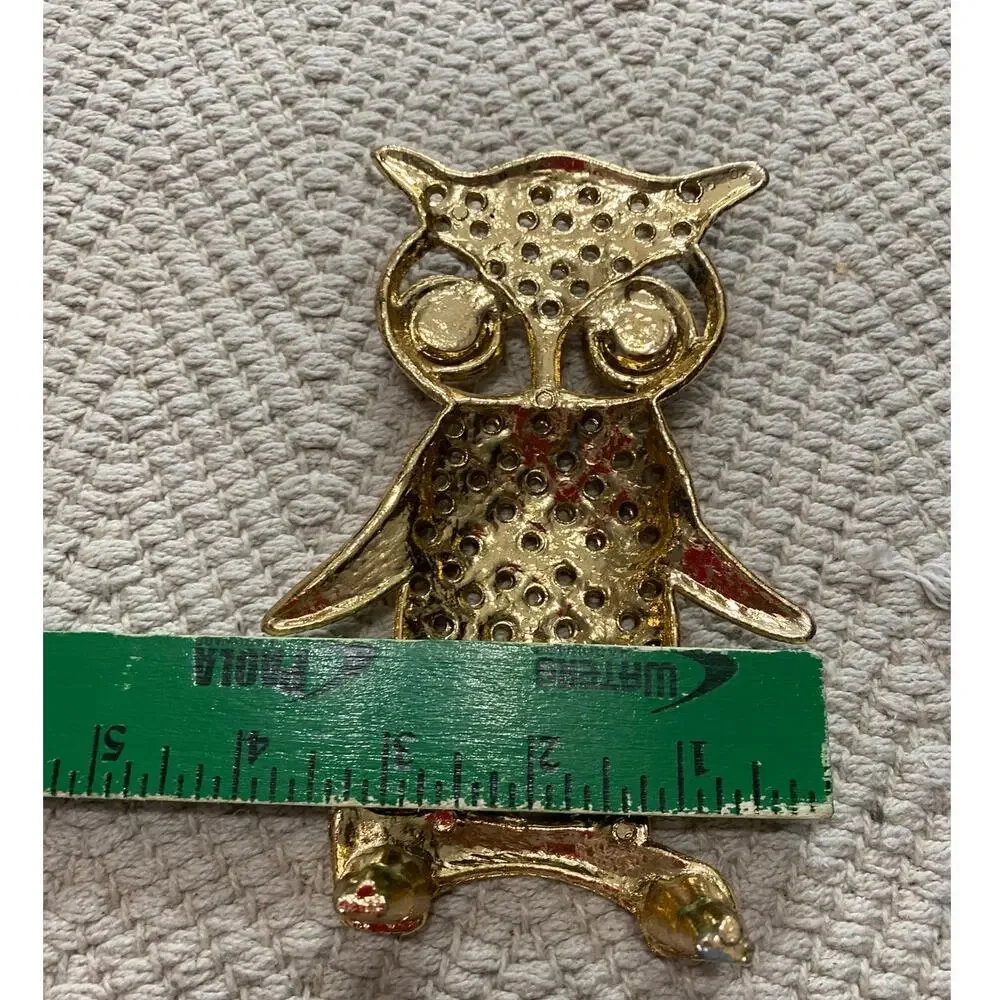 VINTAGE MOD 1970s / 80s GOLD Metal Big Eye OWL EARRING HOLDER Tree